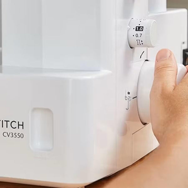 Máquina de Coser - BROTHER CV3550