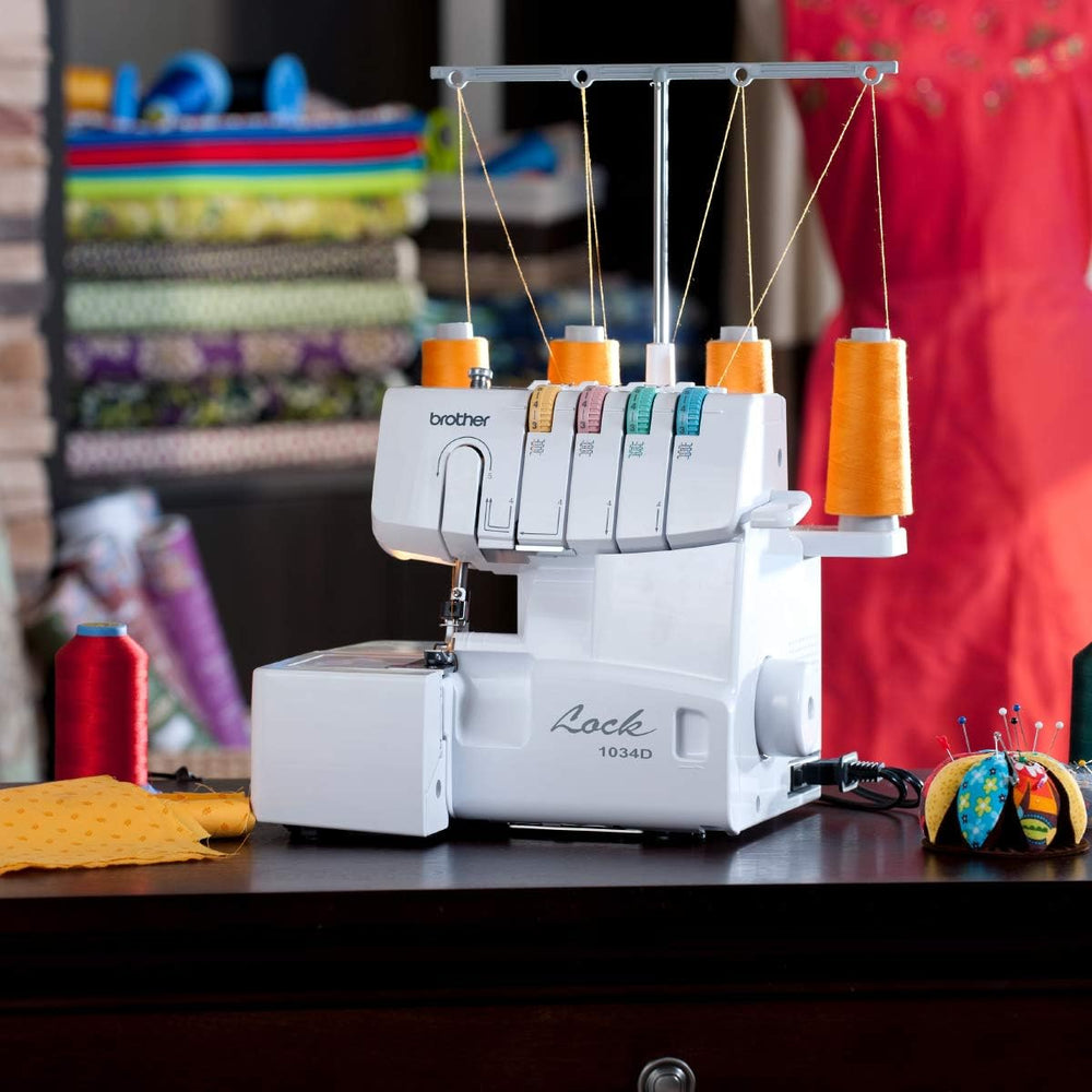 Máquina Overlock - BROTHER 1034D