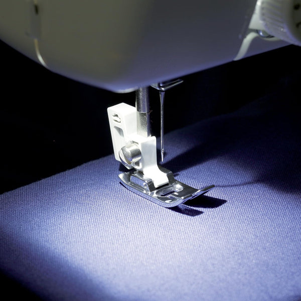 Máquina de Coser - BROTHER XM1010