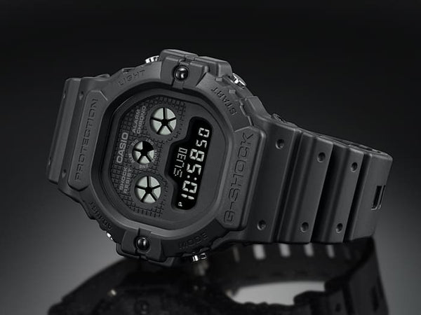 Reloj - G-SHOCK DW-5900BB-1