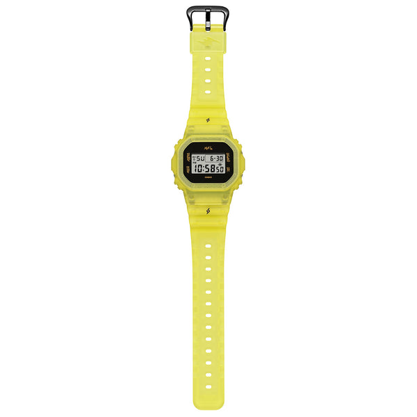 Reloj colaboracion JBalvin - G-SHOCK DWE-5600JB-1A9