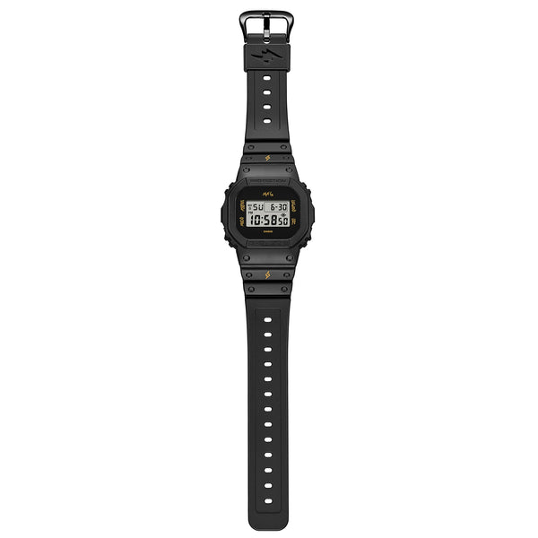 Reloj colaboracion JBalvin - G-SHOCK DWE-5600JB-1A9