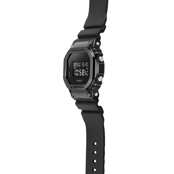 Reloj - G-SHOCK GM-5600UB-1