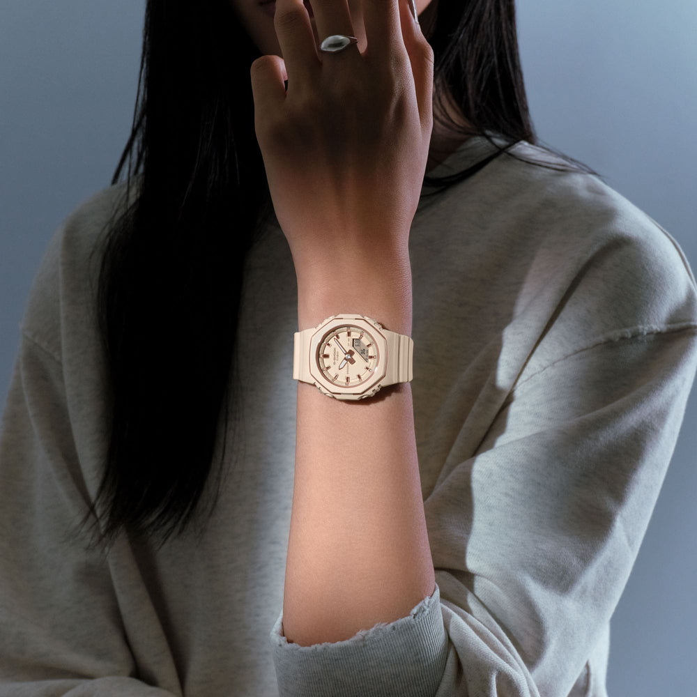 Reloj - G-SHOCK Women GMA-P2110-4A